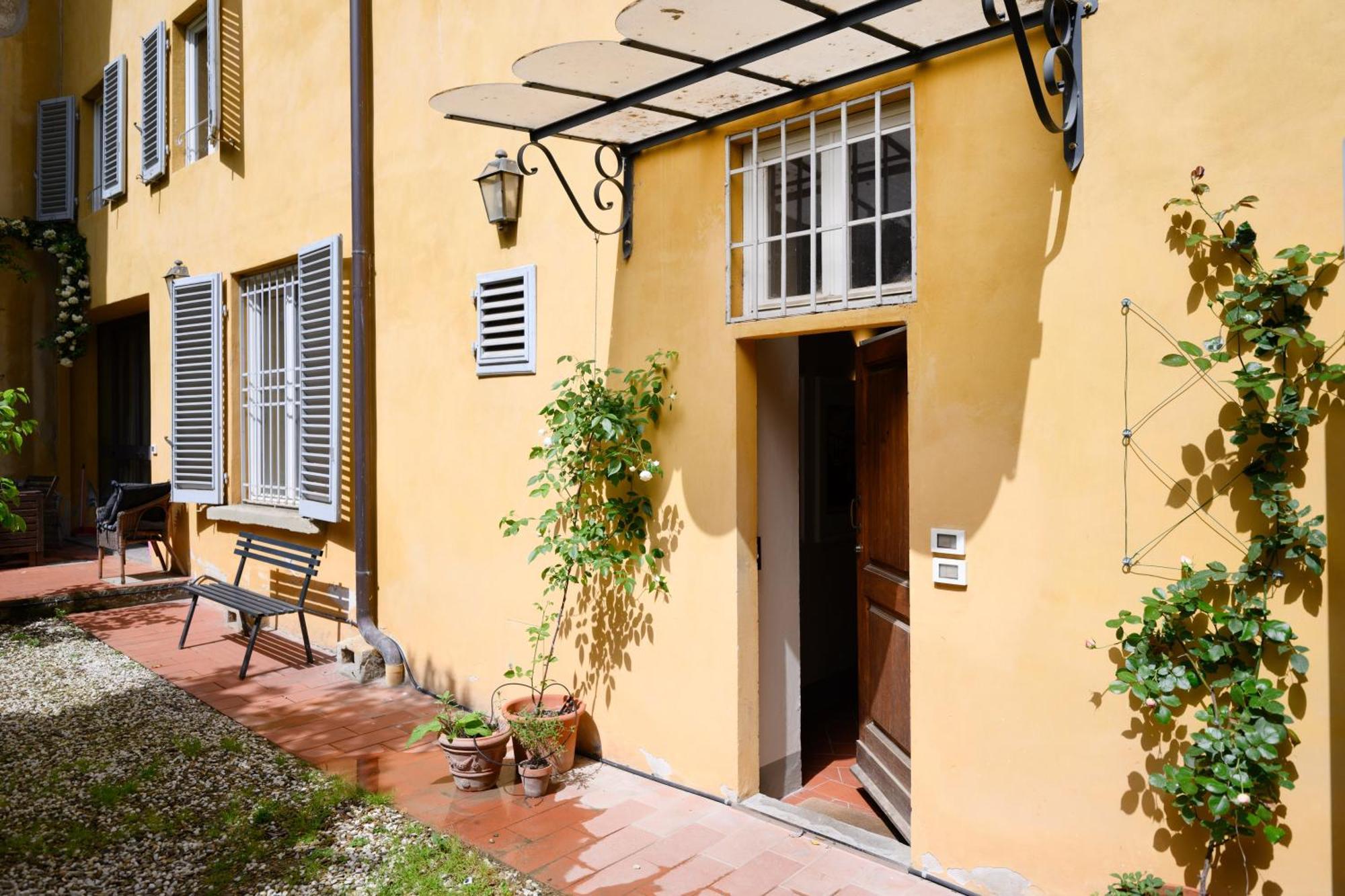Santa Croce Charming Apartment Florence Exterior photo